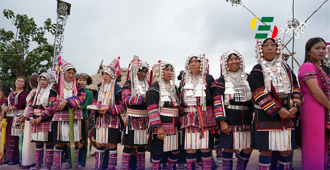 တိုင်းရင်းသားလူမျိုးတွေရဲ့ အမျိုးသားဝတ်စုံမှန်များ(မူကြမ်း)ပြုစုပြီး
