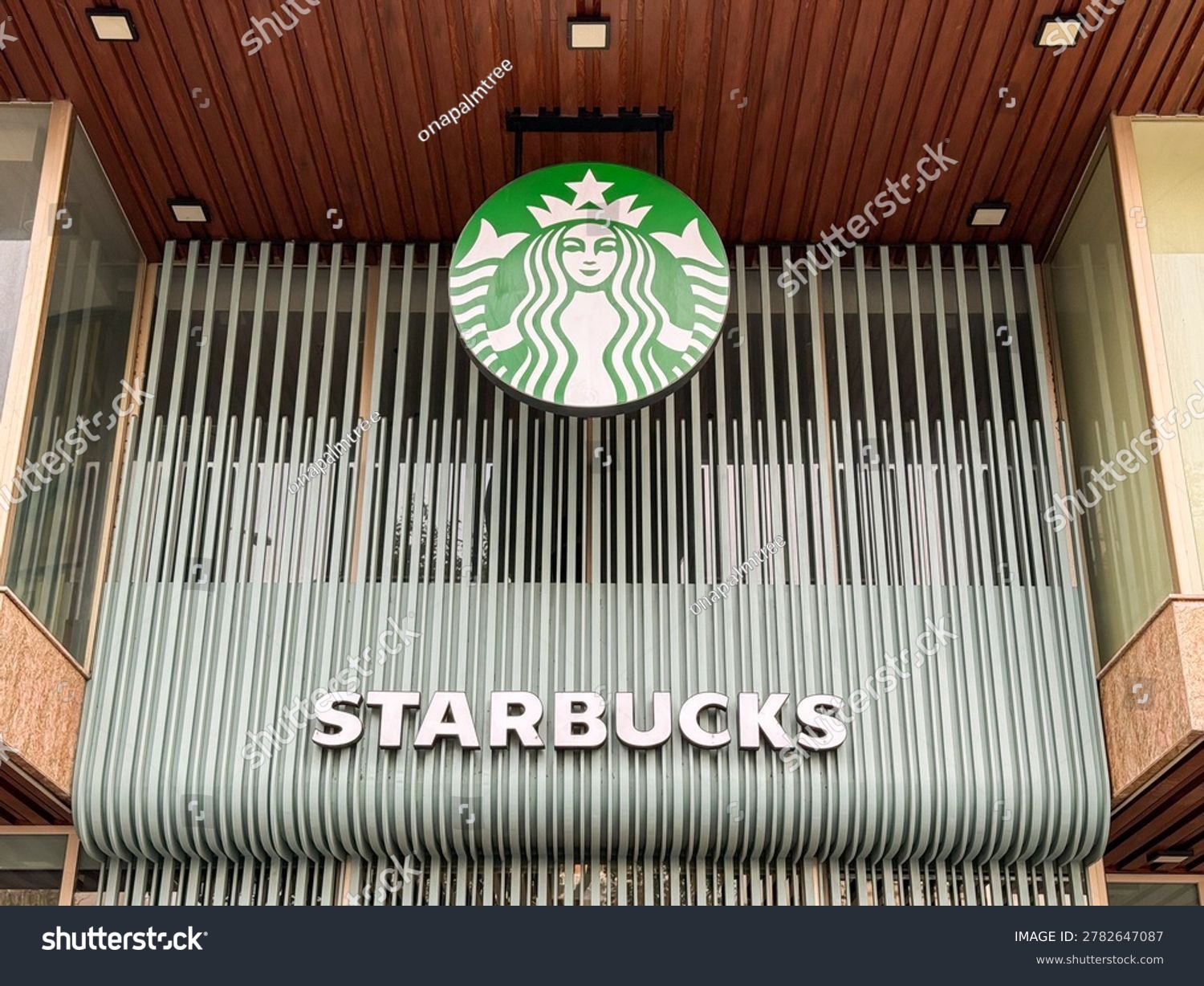 နာမည်ကြီး ကော်ဖီ ကုမ္ပဏီ Starbucks က မြောက်အမေရိကရှိ ရောင်းအားကျဆင်းတဲ့ ကော်ဖီဆိုင် (၂၅၀)ကို ပိတ်သိမ်းတော့မယ်