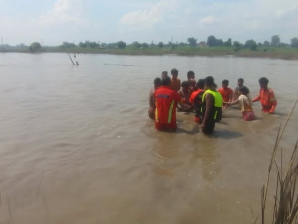 ပုသိမ်ကြီးမြို့နယ်၊ သရက်တပင်ကျေးရွာအနီး ဧရာဝတီမြစ်ထဲ ရေဆင်းကူးတဲ့ အမျိုးသား (၁)ဦး ရေနစ်သေဆုံး